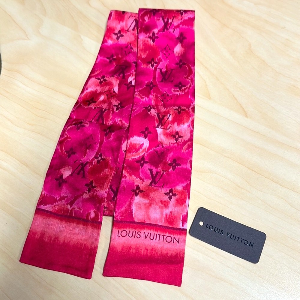 WOW POSHMARK Authentic Louis Vuitton Silk Festival Scarf for Neck Purse Backpack - Picture 4 of 14